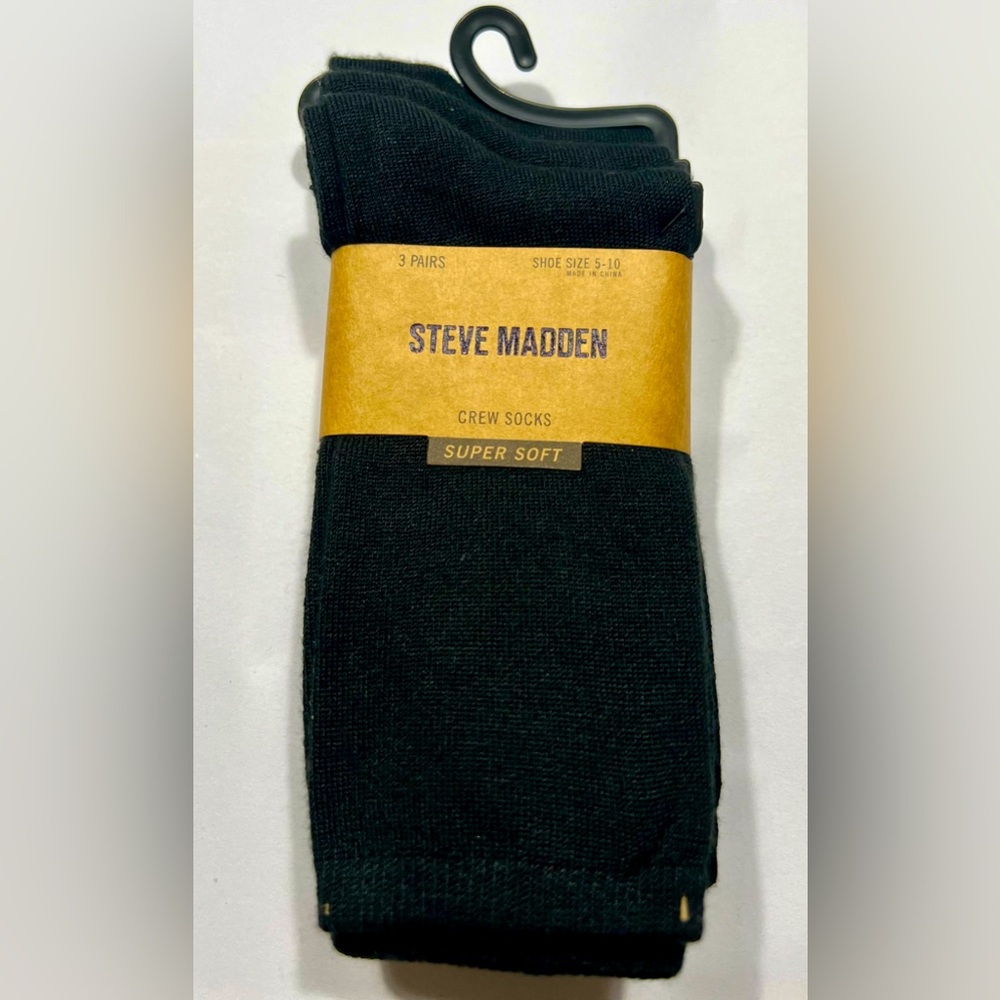 Steve Madden Women's Crew Socks - 3 Pack Super Soft Crew Socks NWT